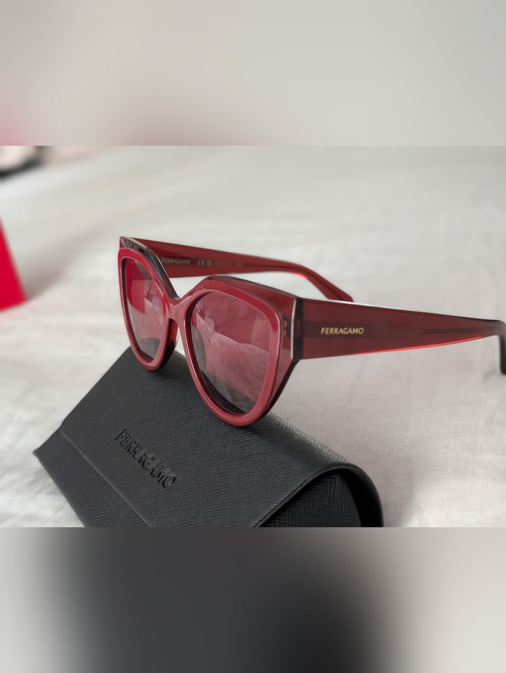 NWT Ferragamo SF2004S Burgundy Cat Eye Sunglasses with Box & Case